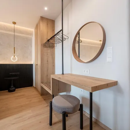 Derouse Eva Jacuzzi & Sauna *